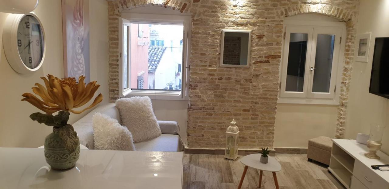 The Well Apartment Corfu  Bagian luar foto